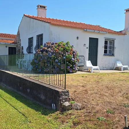 Casas Da Loureira * Gondarém