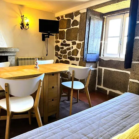 Casas Da Loureira Gondarém