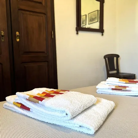 Casas Da Loureira * Gondarém